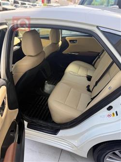 تۆیۆتا ئەڤەلۆن